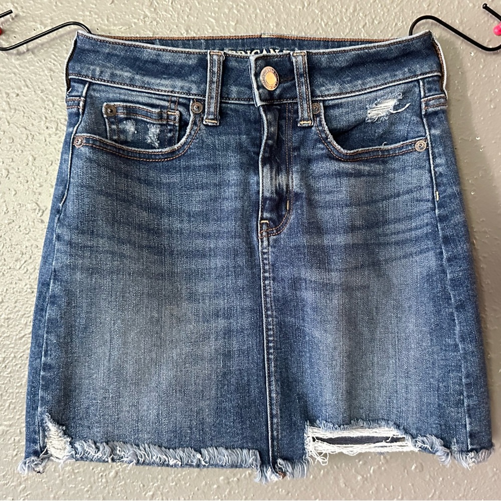 American Eagle Petite Size 00 Mid Waist Raw Hem Blue Denim Jean Mini Skirt NWOT